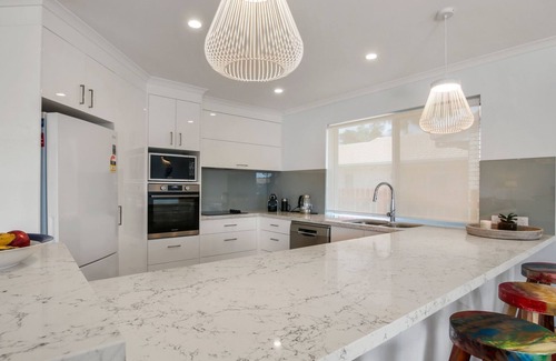 Pelican Waters House | Lake House On Magellan 58 Ramsay Crescent