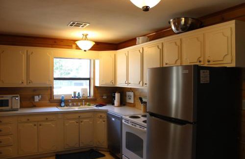 Dennis House | Lake House on Stony Point