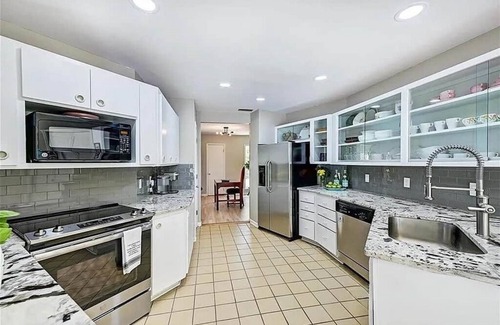 Huntersville House | Lake House on the shores of Lake Norman