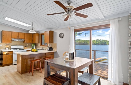 Eagle River House | Lake House&Pet-Friendly&Trail Access&WIFI