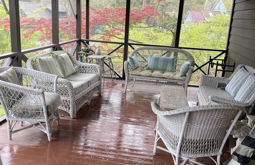 New Milford House | Lake House rental 3 bedrooms boat slip tennis court