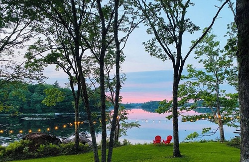 Lower Ohio House | Lake House Retreat