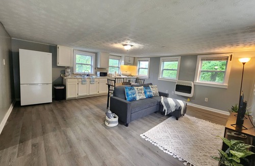 Dayton House | Lake House retreat