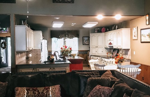 Bridgeport House | Lake house