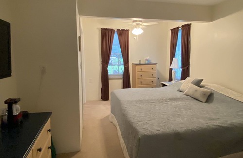 Coldwater House | Lake House Weekly Rental, 3 Bedroom, 2 Bath, On Long Lake, Coldwater Chain