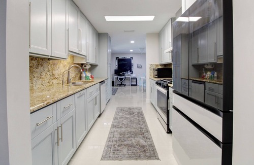 Miami Lakes House | Lake house with hot tub! Sunrise and sunset views!