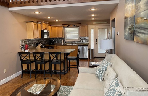 Somerset House | Lake House with stunning view of Lake Cumberland