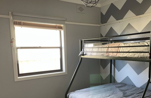 Lake Heights House | Lake house within minutes to beaches and shopping