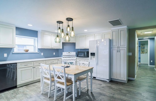 Oscoda Cabin | Lake Huron Beach Cabin · Havenwood Shores No. 7
