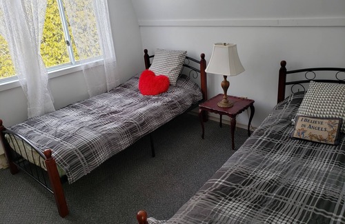 Manitoulin District House | Lake Huron Beach House