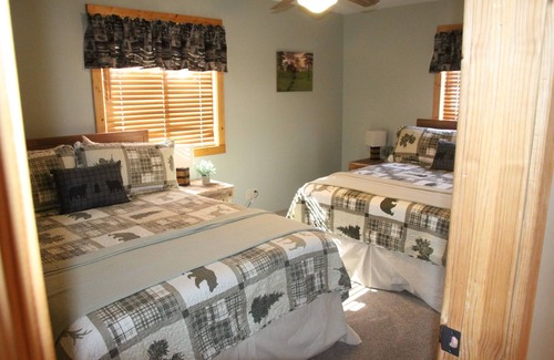 Greenbush Cabin | Lake Huron private Sugar Sandy beach with Cozy cabin!