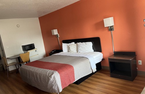 Buckeye Lake Hotel | LAKE INN