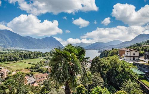 Costa Volpino Apartment | Lake Iseo Lovely Apartament