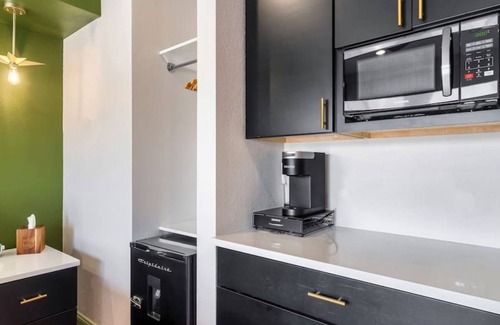 Dandridge House | Lake It Up @ Smoky MTN Lakeside