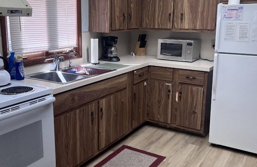 Angola Cottage | Lake James Red Sands Beach Lake Front Cottage - Family Friendly!