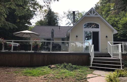 Muskoka Lakes Cottage | Lake Joseph Retreat