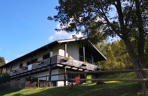 Kronenburg House | Lake keeper's house, unique, direct location on the shore of Lake Kronenburg, sauna