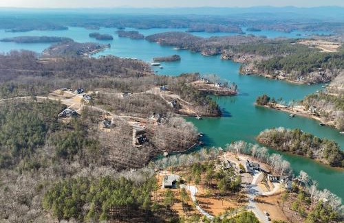 Six Mile House | Lake Keowee House