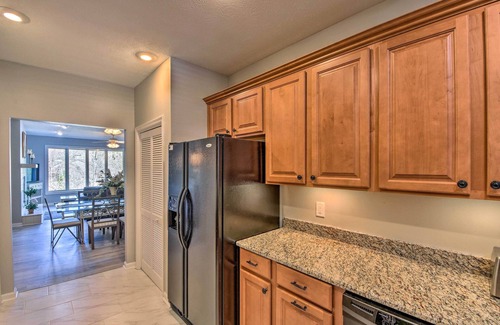 Salem Condo | Lake Keowee Resort Condo: Pool, Beach, Golf Access