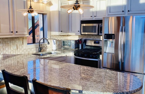 Six Mile House | Lake Keowee Retreat with boat slip & lots of entertainment space near Clemson U