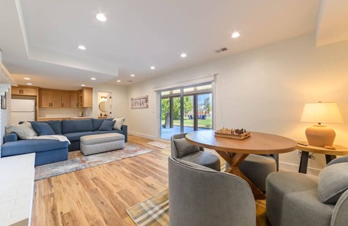 Alpena House | Lake|King bed|Game room|Firepit|AC|Dock