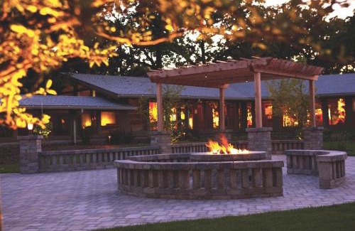 Delavan Resort | Lake Lawn Resort
