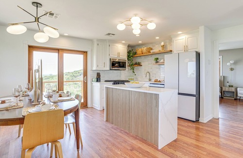 Medicine Park House | Lake Lawtonka View: Mountaintop Medicine Park Home