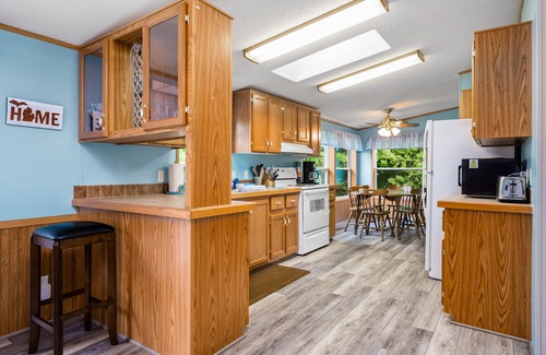 Lake Leelanau House | Lake Leelanau Sandy Beachfront Swimming