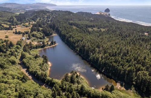 Pacific City House | Lake Legacy Estate