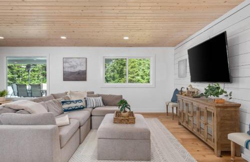 Pacific City House | Lake Legacy Estate