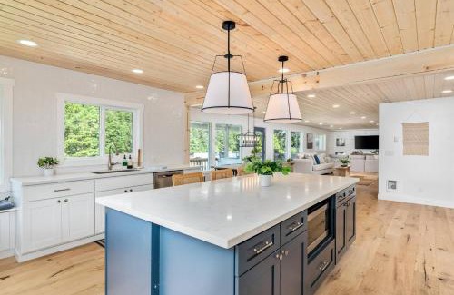 Pacific City House | Lake Legacy Estate
