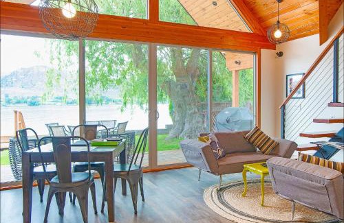 Oroville House | Lake Level Cottages