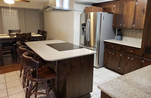 Deatsville House | LAKE LIFE AT ITS BEST FOR YOUR GET AWAY