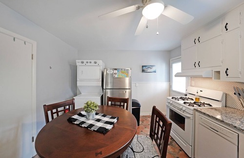 Acworth Apartment | Lake Life B - Apartment in Downtown Lake Acworth
