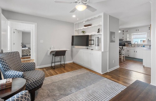Acworth Apartment | Lake Life D - Apartment in Downtown Lake Acworth