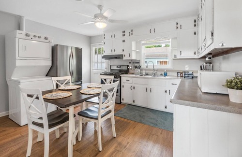 Acworth Apartment | Lake Life D - Apartment in Downtown Lake Acworth