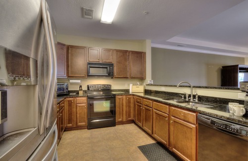 Bean Station Condo | Lake Life Luxury on the Water