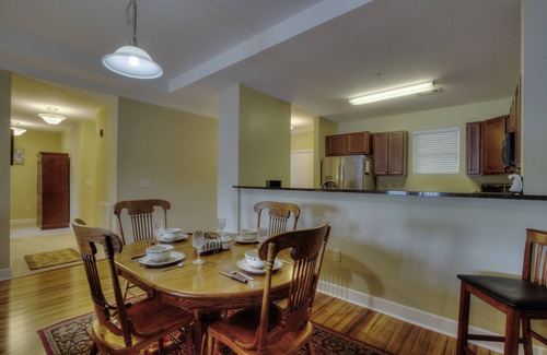 Bean Station Condo | Lake Life Luxury on the Water