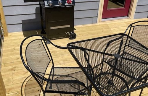 Lake Junaluska Apartment | Lake Life Upper Apt-1 min walk to Lk J Assembly-10 min to Waynesville & BR Pkwy