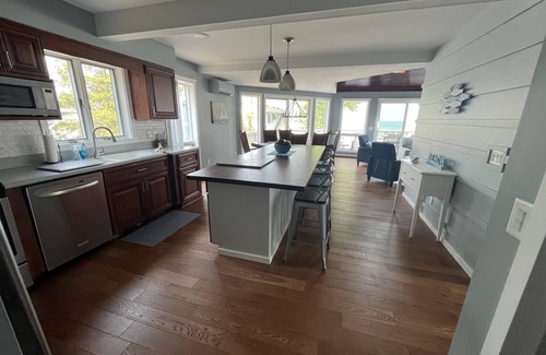 Fort Gratiot House | Lake Life! Beach Front Home