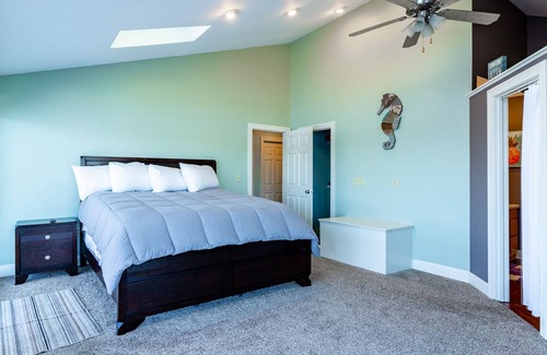 Angola House | Lake Life Vactions on James, 2!