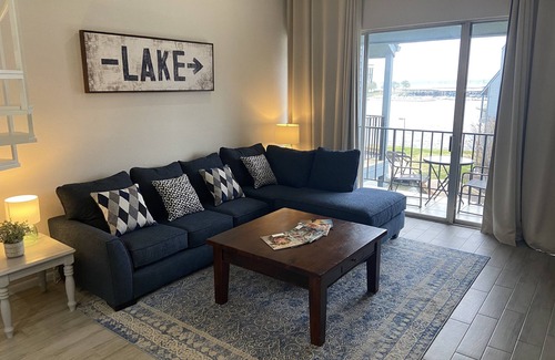 Walden on Lake Conroe Condo | Lake Life - Wonderful waterfront condo w/ 2BR/2BA