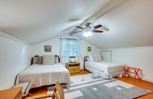 Cape Royale Cabin | Lake Livingston Cabin: Half-Mi to the Water!