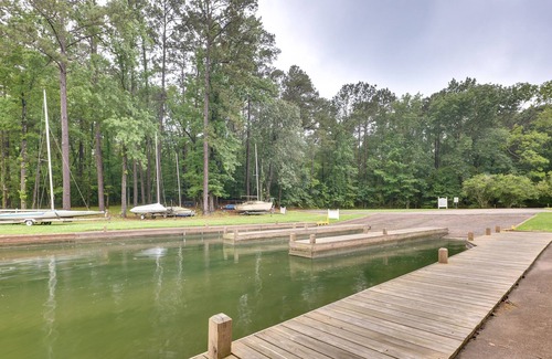 Cape Royale House | Lake Livingston Escape w/ Fire Pit + Gas Grill!
