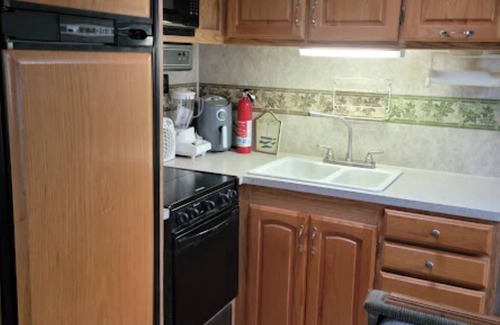 Portage RV Rental | Lake Lot Camping Relaxing Fun!