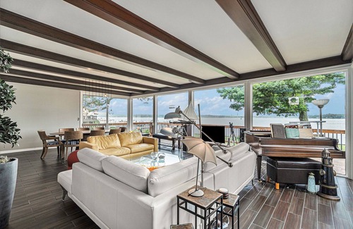 Macatawa House | Lake Macatawa, Holland MI Waterfront~Kayaks, Hot Tub, Sauna, Dock, Heated Pool