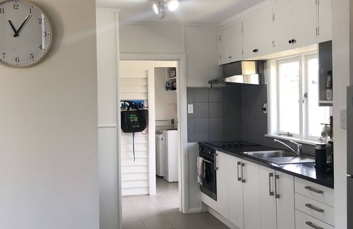 Mangakino House | Lake Maraetai Bungalow - Family & Pet friendly