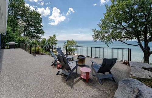 West Olive House | Lake Michigan Beach Cottage - beach access and stunning views.