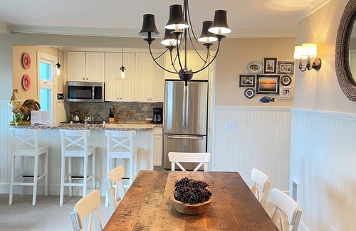 Glen Arbor Condo | Lake Michigan Condo/2 BD/2 BTH/Sleeps 5/Wilderness 8/Glen Arbor