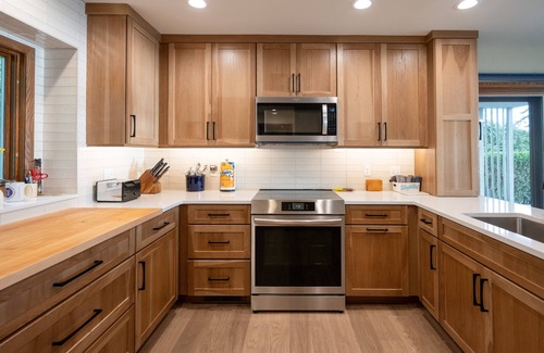 West Olive House | Lake Michigan Cottage w/Beach, Hot Tub & New Kitchen